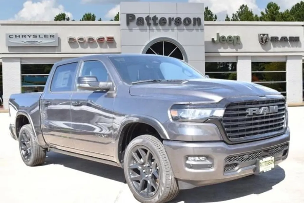 2025 Ram 1500 Laramie photo 1