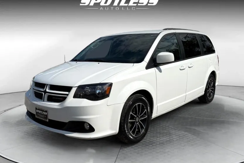 2018 Dodge Grand Caravan GT photo 1