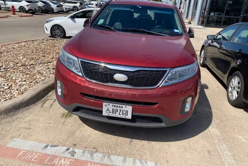 2014 Kia Sorento LX photo 1