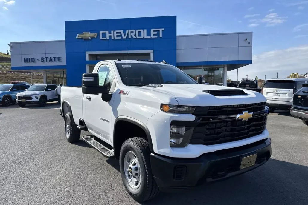2025 Chevrolet Silverado 2500HD photo 1