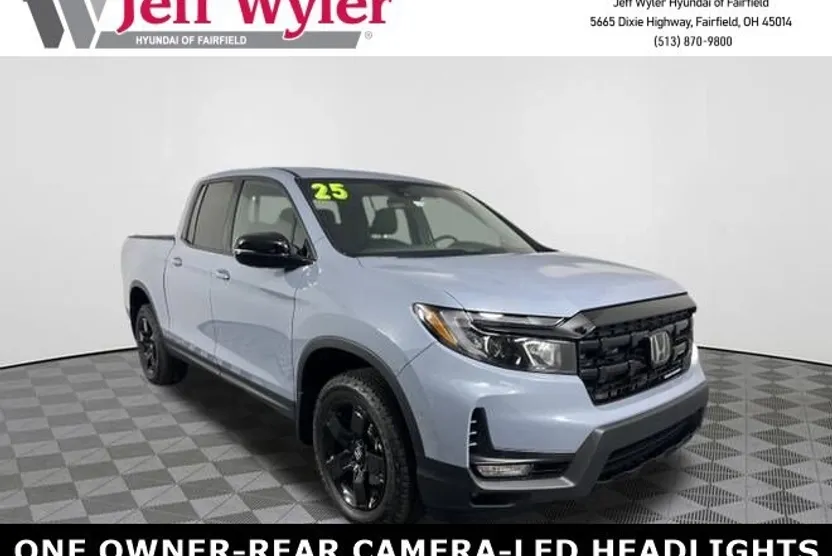 2025 Honda Ridgeline Black Edition photo 1
