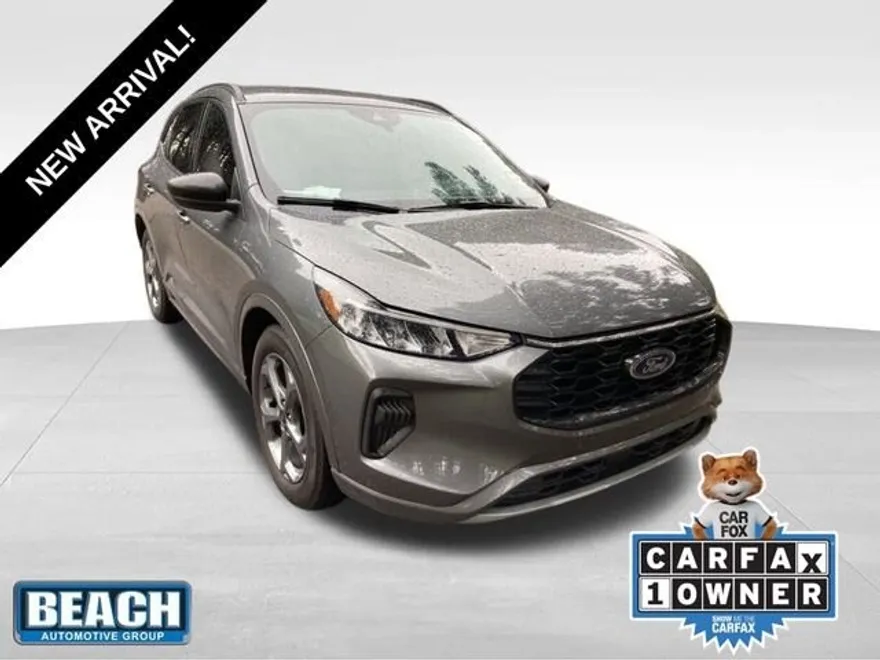 2023 Ford Escape ST-Line photo 1