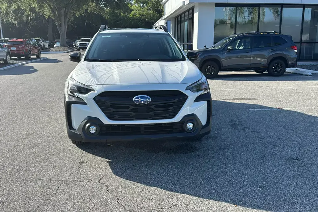 2025 Subaru Outback Onyx Edition photo 1