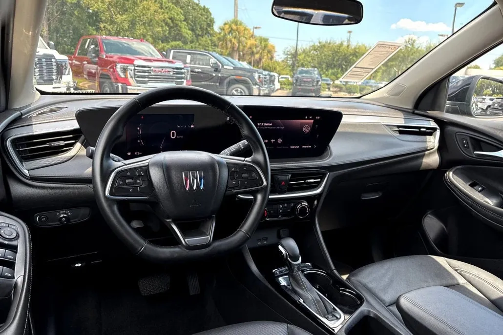 2024 Buick Encore GX Sport Touring photo 1