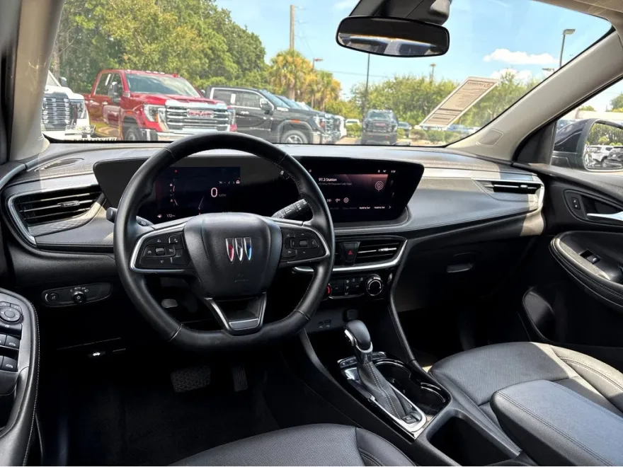 2024 Buick Encore GX Sport Touring photo 1
