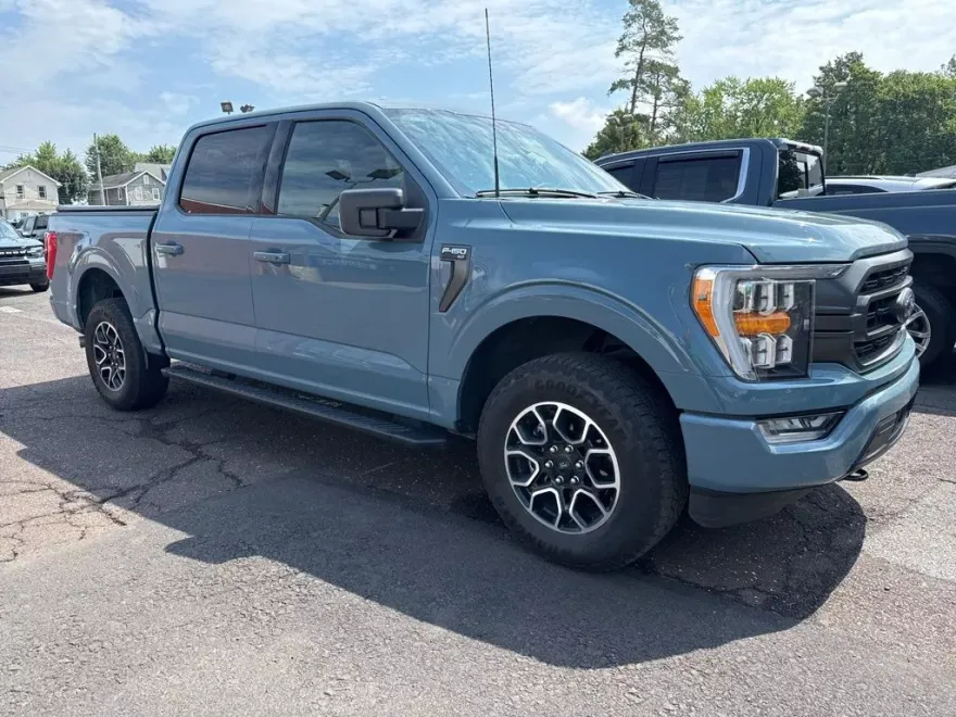 2023 Ford F-150 XLT photo 1