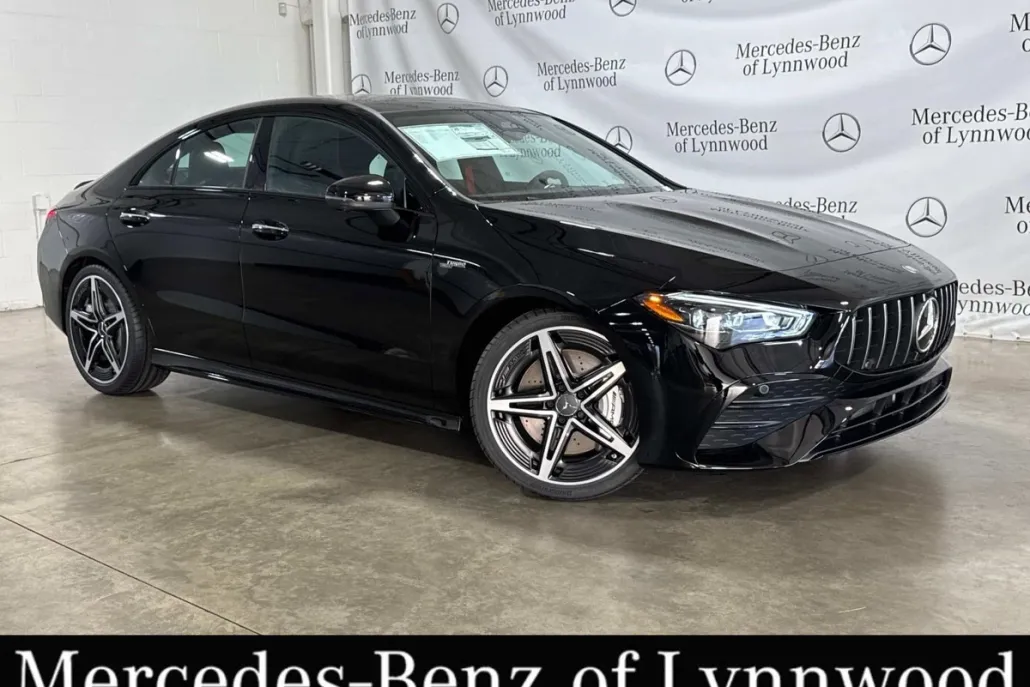 2025 Mercedes Benz CLA AMG 35 4MATIC photo 1