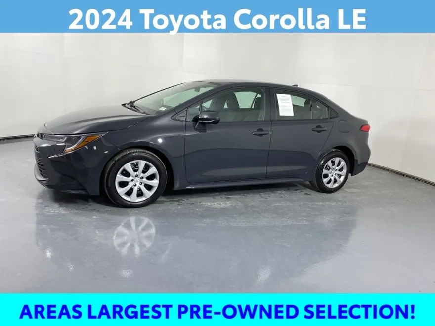 2024 Toyota Corolla LE photo 1