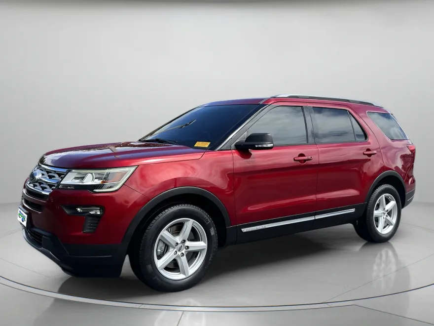 2019 Ford Explorer XLT Sport photo 1