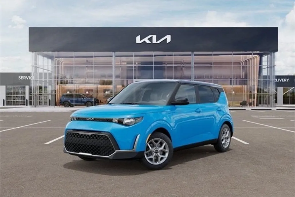 2025 Kia Soul S photo 1