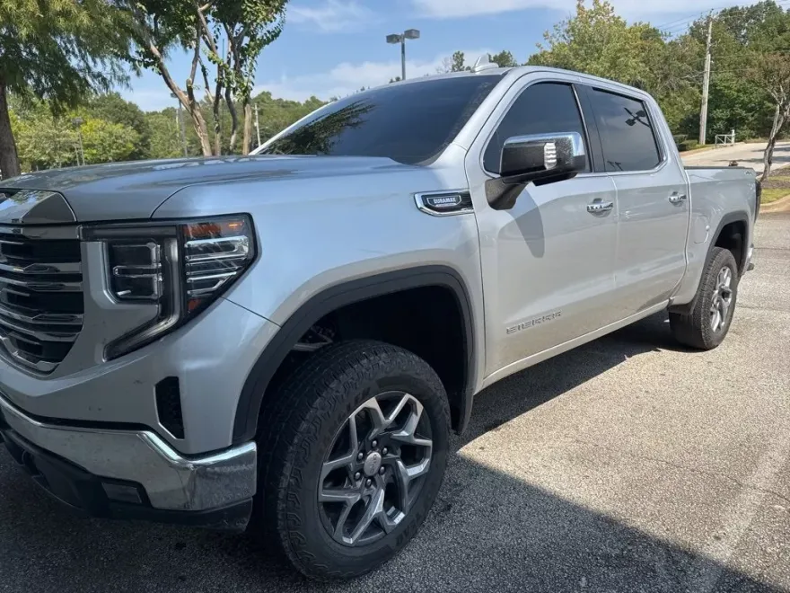 2022 Gmc Sierra 1500 SLT photo 1