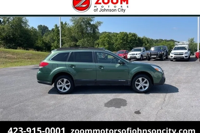 2014 Subaru Outback 2.5i Premium photo 1
