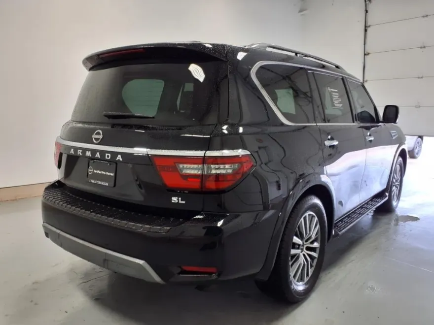 2023 Nissan Armada SL photo 1