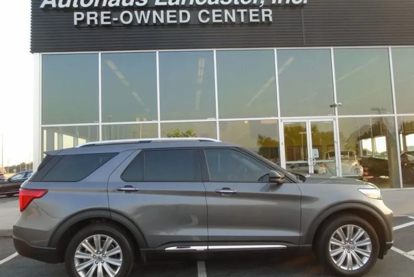 2021 Ford Explorer Limited photo 1
