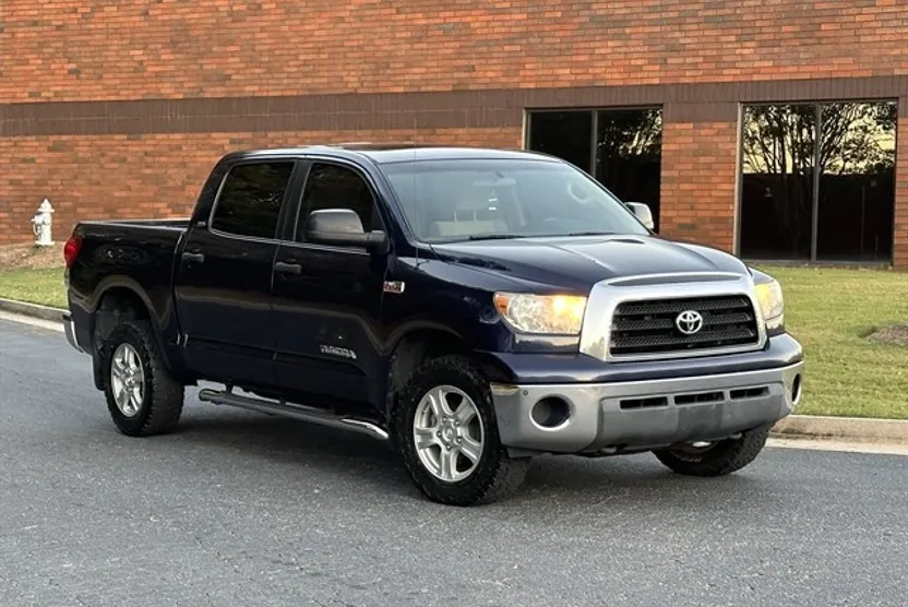 2008 Toyota Tundra SR5 CrewMax photo 1