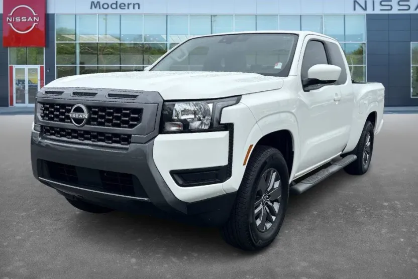 2025 Nissan Frontier SV photo 1