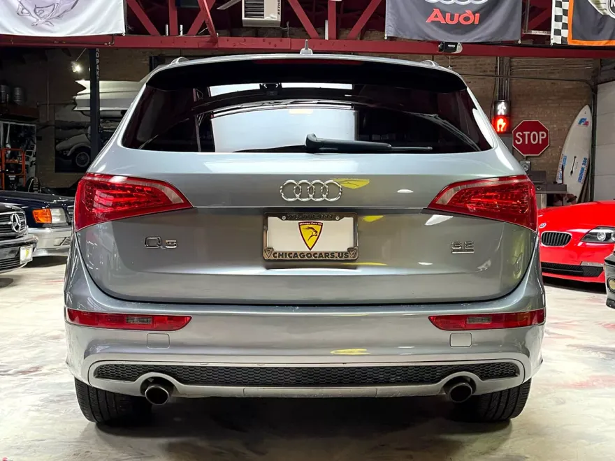 2011 Audi Q5 Premium Plus photo 1