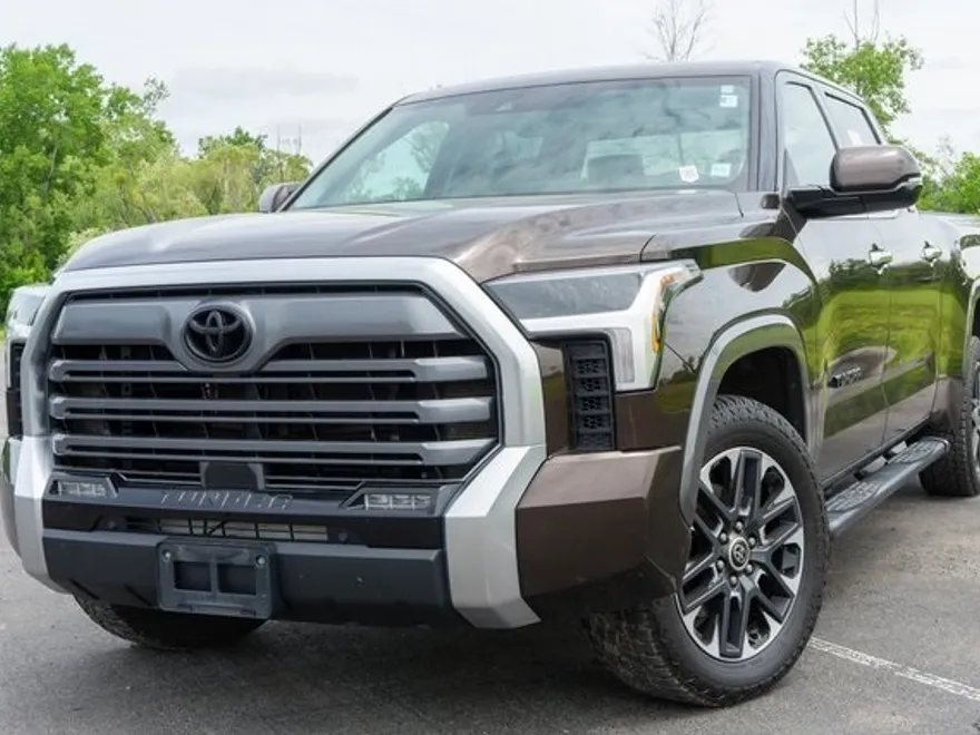 2022 Toyota Tundra Limited photo 1