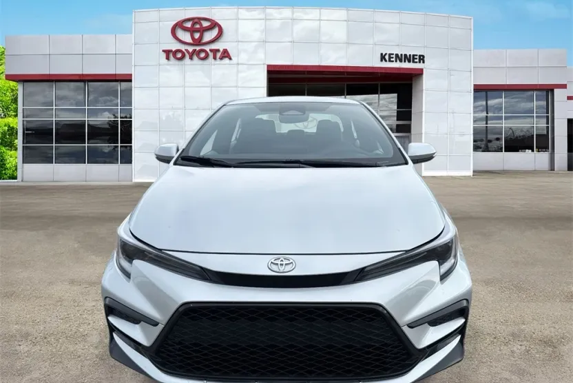 2026 Toyota Corolla SE photo 1