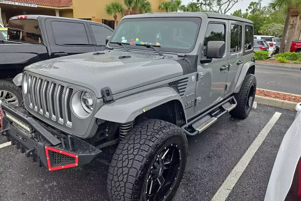 2018 Jeep Wrangler Unlimited Sahara photo 1