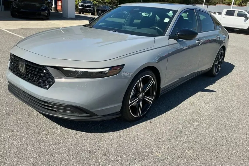 2024 Honda Accord Hybrid Sport photo 1