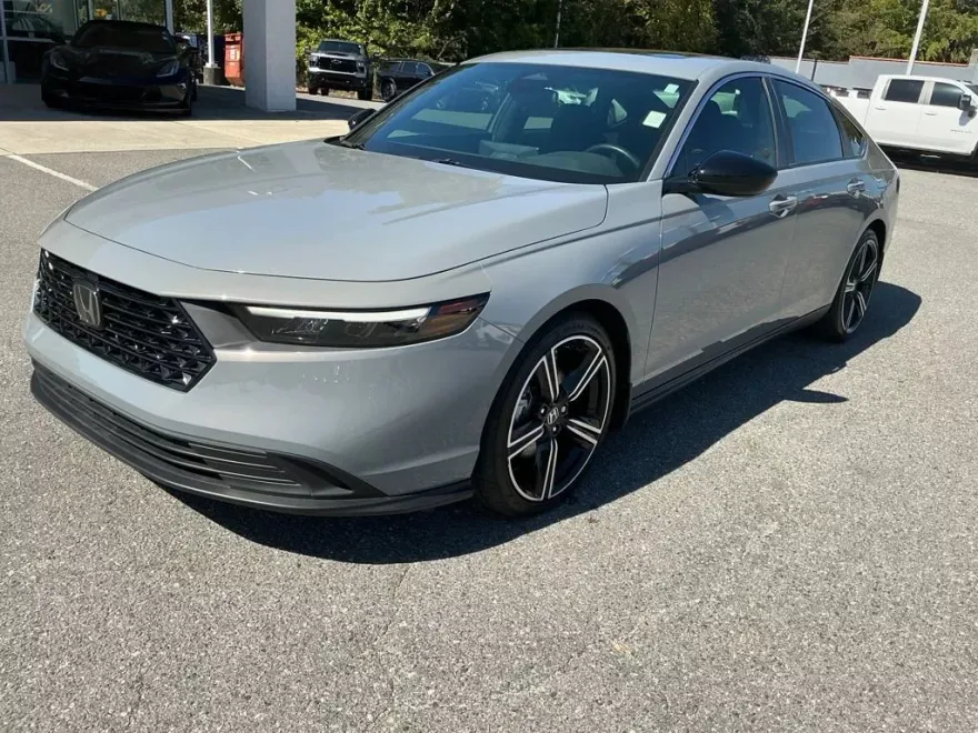 2024 Honda Accord Hybrid Sport photo 1