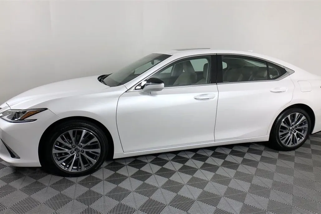 2020 Lexus ES 350 Premium photo 1