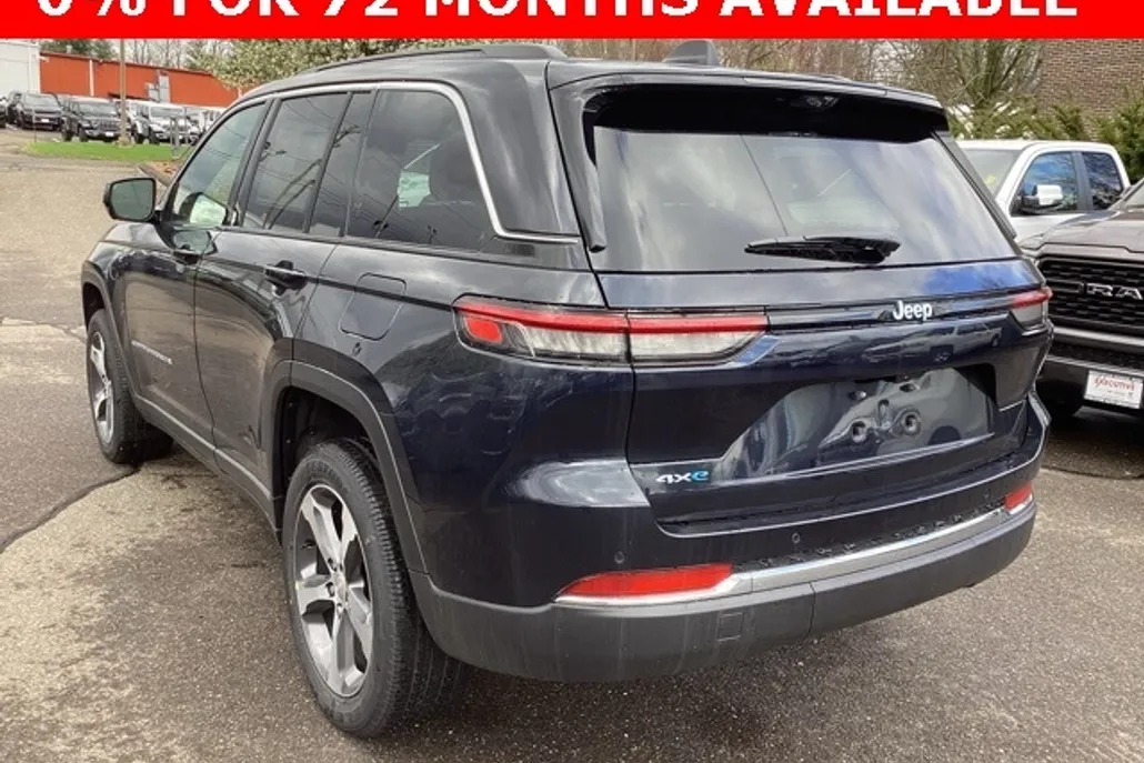 2024 Jeep Cherokee Base 4xe photo 1