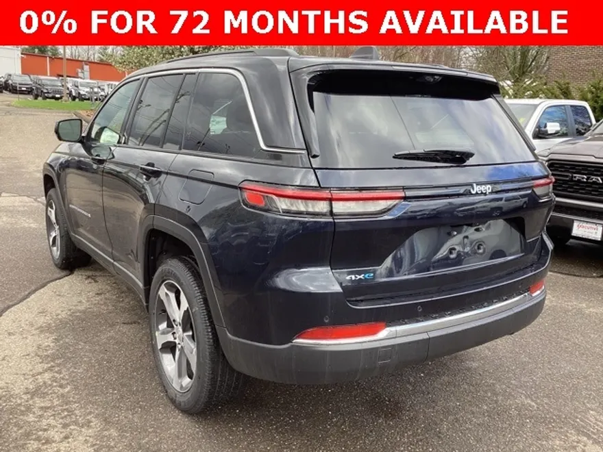 2024 Jeep Cherokee Base 4xe photo 1
