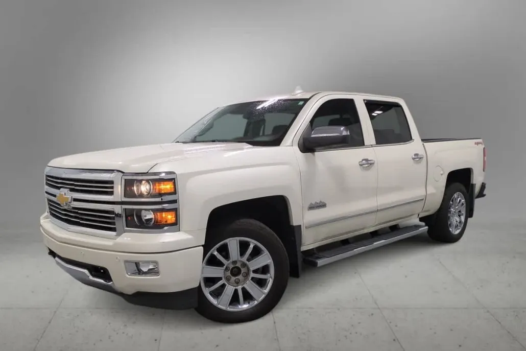2015 Chevrolet Silverado 1500 High Country photo 1
