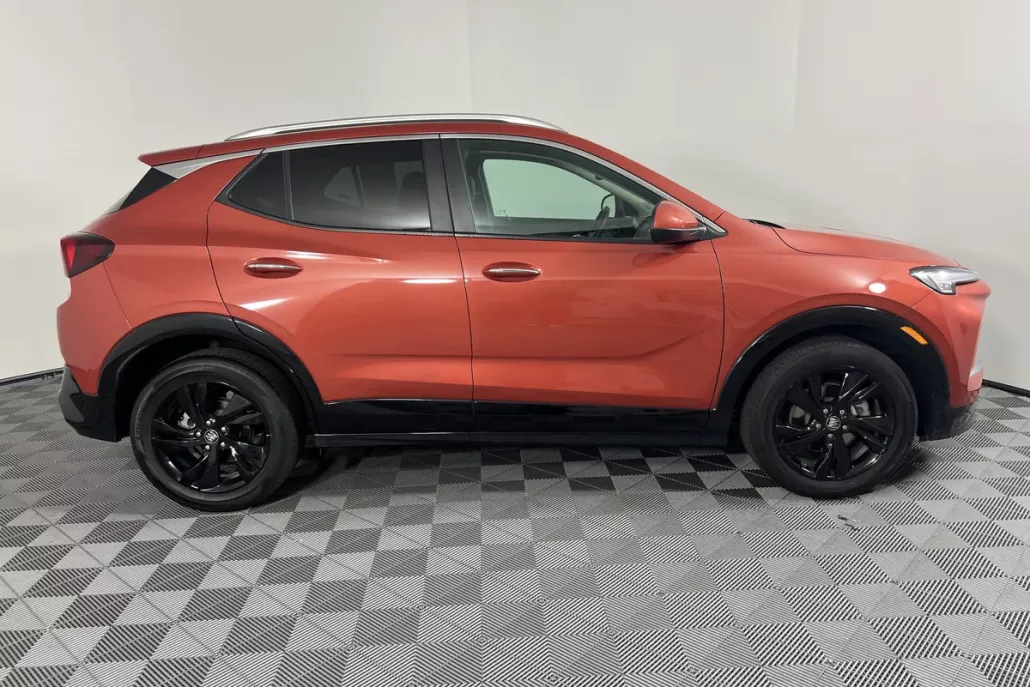2024 Buick Encore GX Sport Touring photo 1