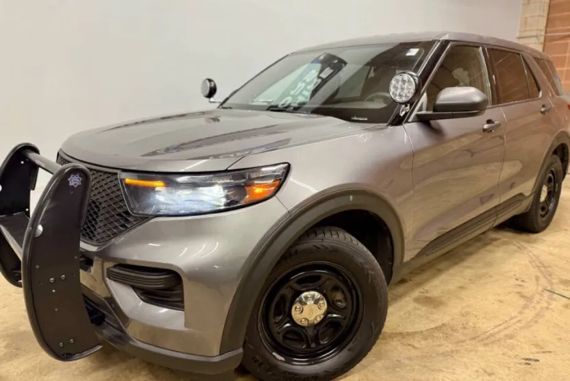 2020 Ford Explorer photo 1