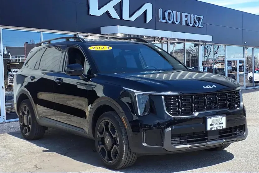 2024 Kia Sorento X-Line photo 1