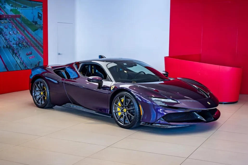 2023 Ferrari SF90 Stradale Base photo 1