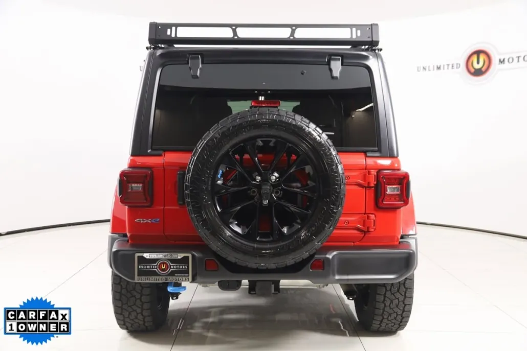 2022 Jeep Wrangler 4xe Unlimited Sahara photo 1