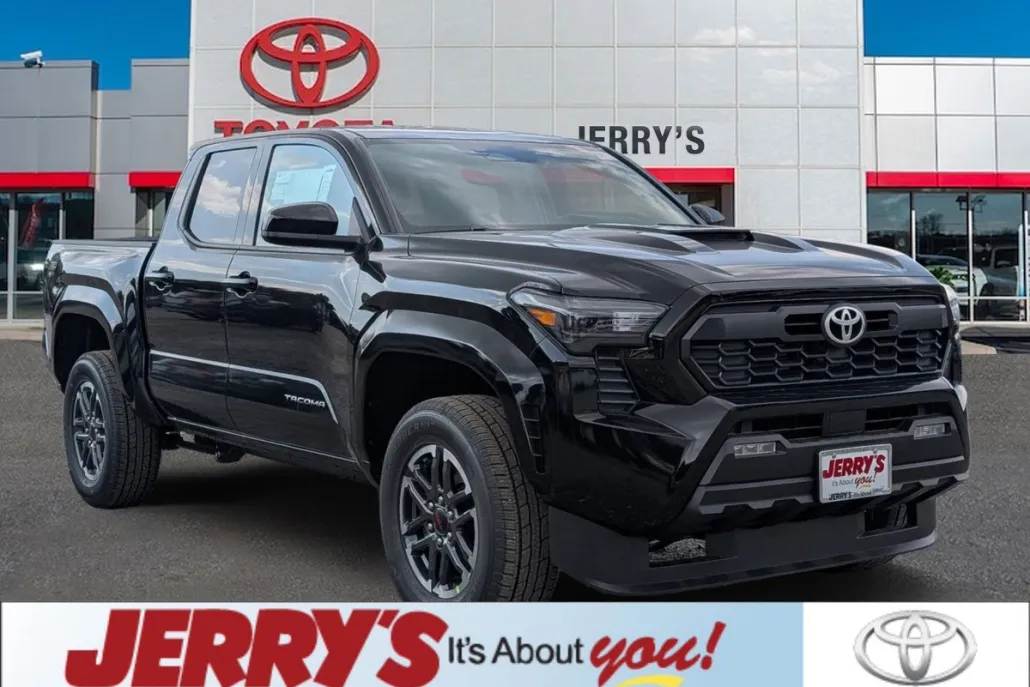 2025 Toyota Tacoma TRD Sport photo 1