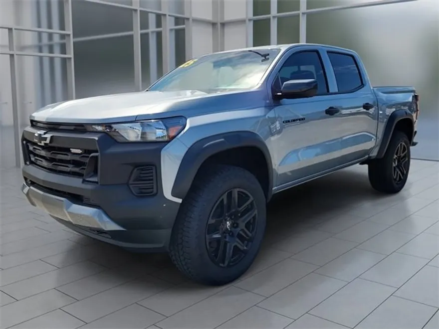 2025 Chevrolet Colorado Trail Boss photo 1