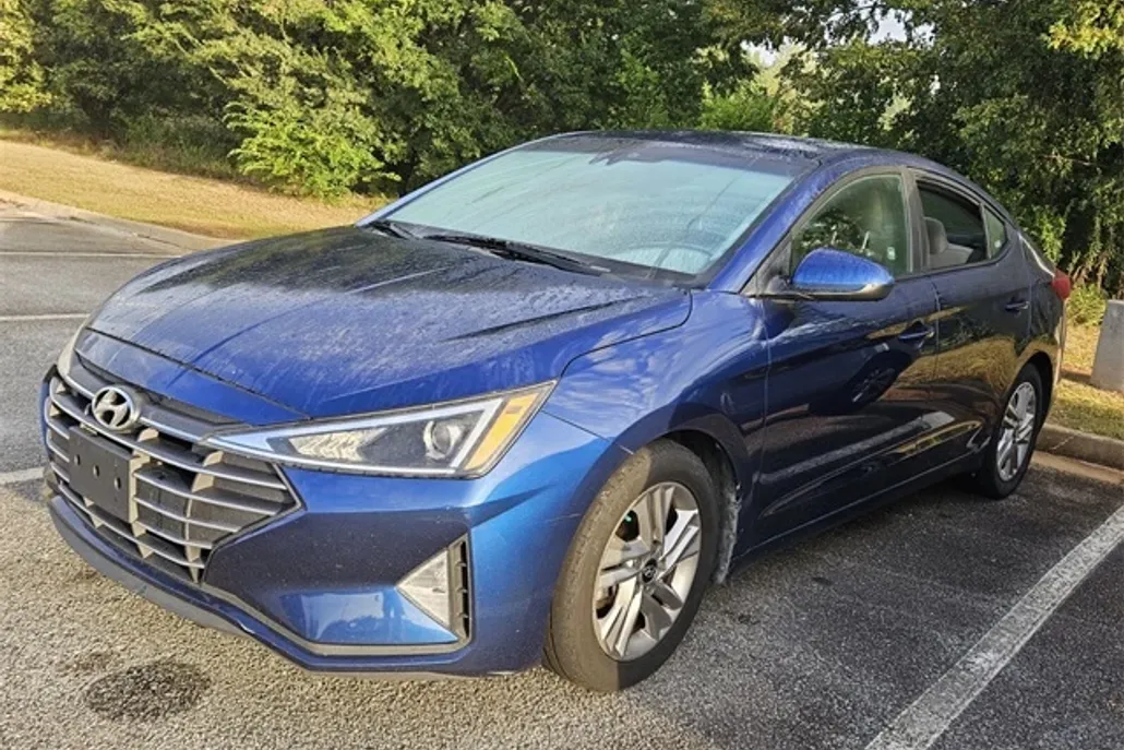 2019 Hyundai Elantra SEL photo 1