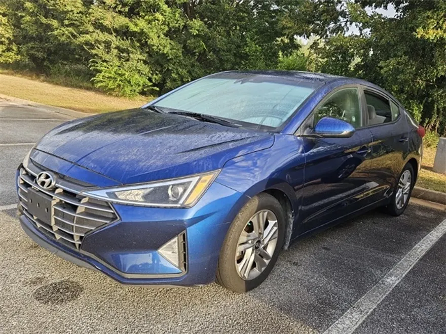 2019 Hyundai Elantra SEL photo 1
