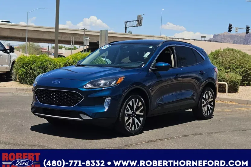 2020 Ford Escape SEL photo 1