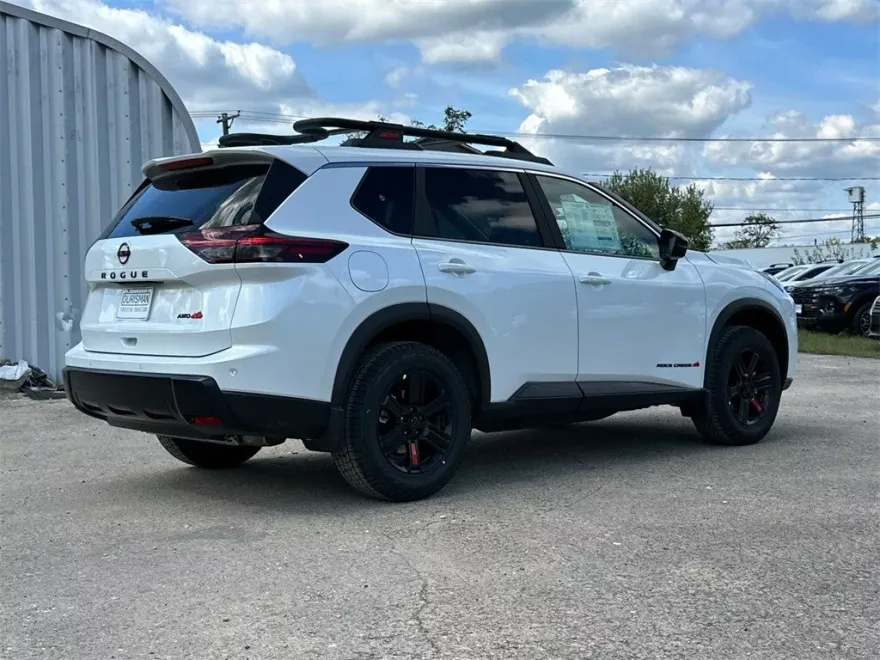 2026 Nissan Rogue SV photo 1