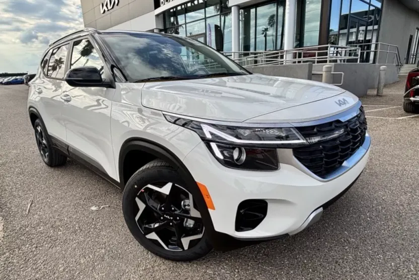 2026 Kia Seltos S photo 1