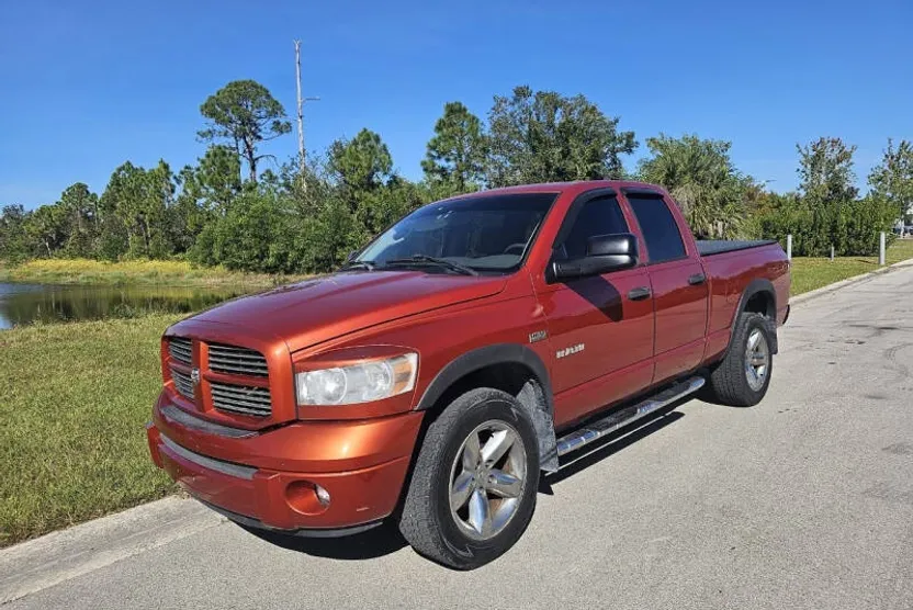 2008 Dodge Ram Laramie photo 1