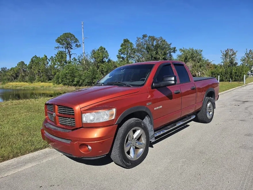 2008 Dodge Ram Laramie photo 1