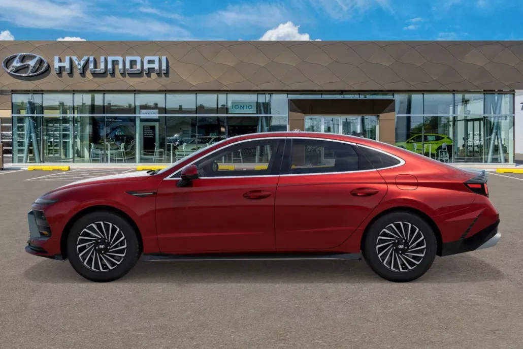 2026 Hyundai Sonata Hybrid Limited photo 1