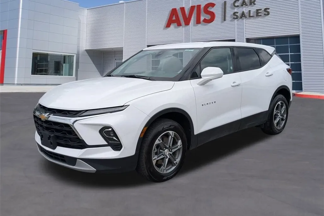 2023 Chevrolet Blazer 2LT photo 1