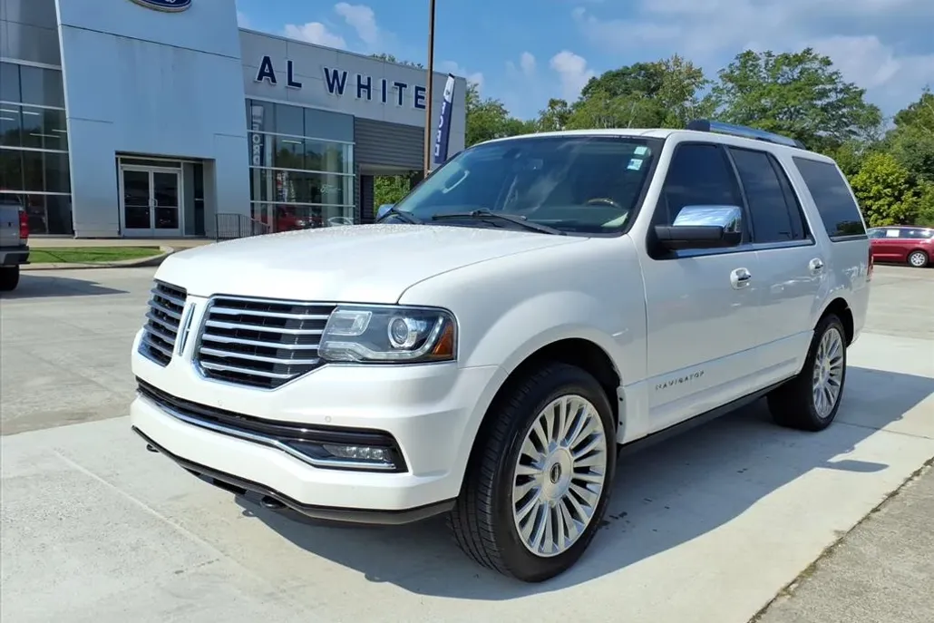 2017 Lincoln Navigator Reserve photo 1