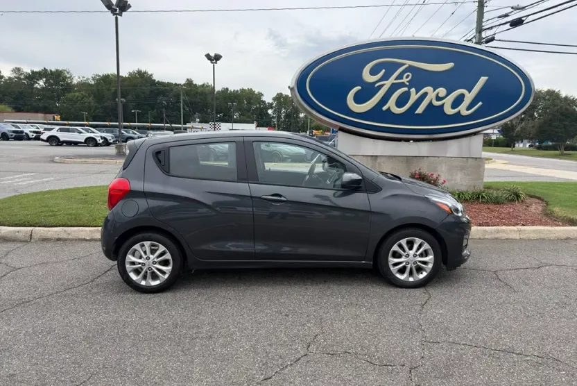 2021 Chevrolet Spark 1LT photo 1