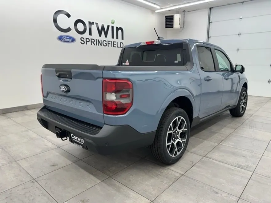 2025 Ford Maverick Lariat photo 1