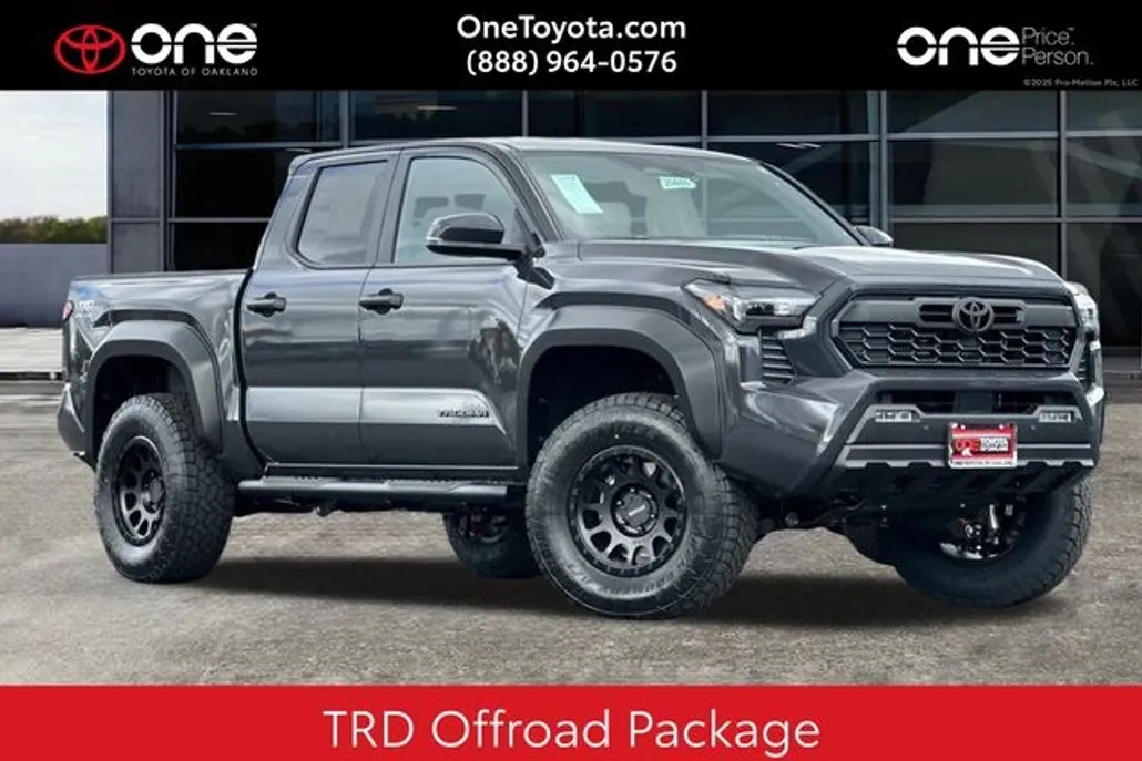 2025 Toyota Tacoma TRD Off-Road Double Cab photo 1
